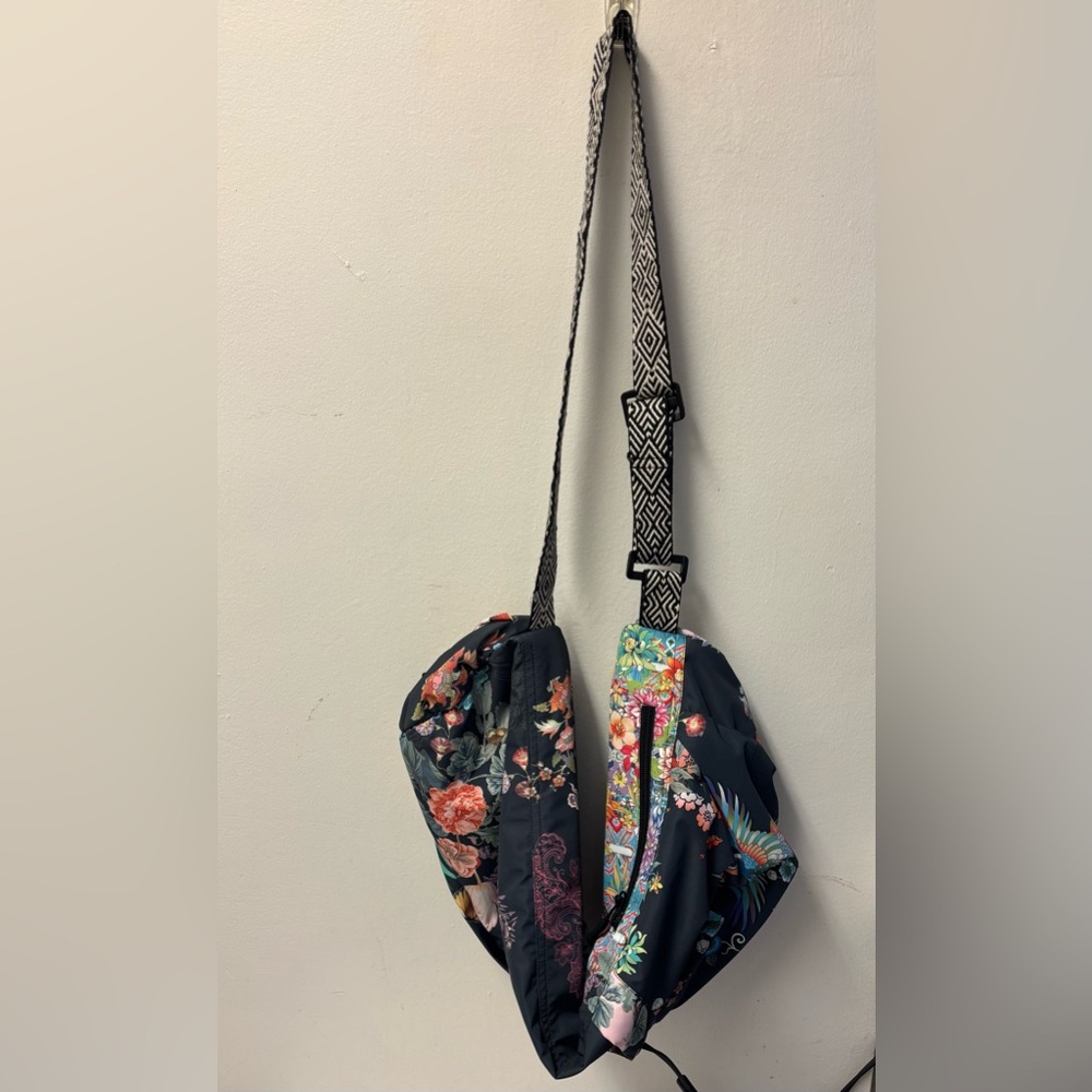 Johnny Was Multicolor Floral Backpack - Picture 9 of 9